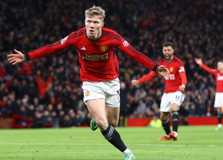 那不勒斯冬窗欲提前激活霍伊倫買斷條款，曼聯(lián)已表態(tài)同意