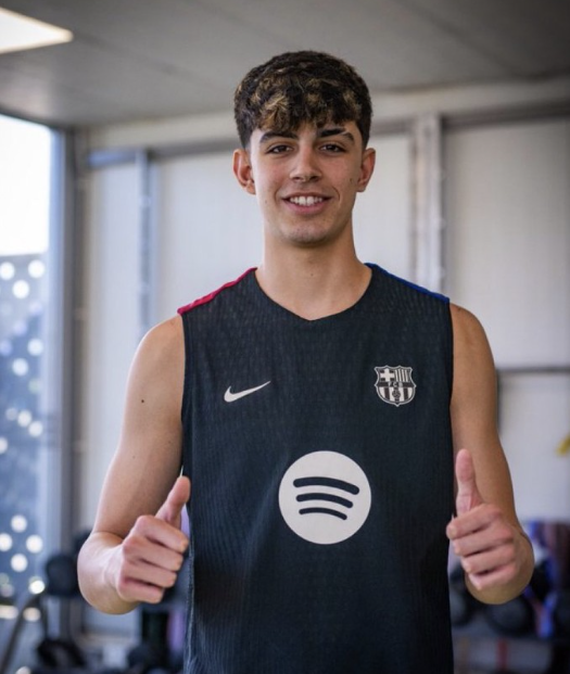 17歲門將伯納爾簽約切爾西：青訓(xùn)瑰寶的崛起之路