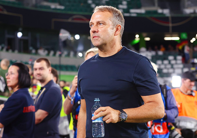 《每日體育報(bào)》剖析：佩德里加維缺陣下，弗里克中場(chǎng)布局難題與德