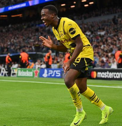 聯(lián)賽杯激戰(zhàn)：吉滕斯閃耀，切爾西險(xiǎn)勝狼隊(duì)