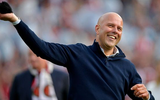 英超第10輪：利物浦勝維拉，斯洛特剖析賽場風云