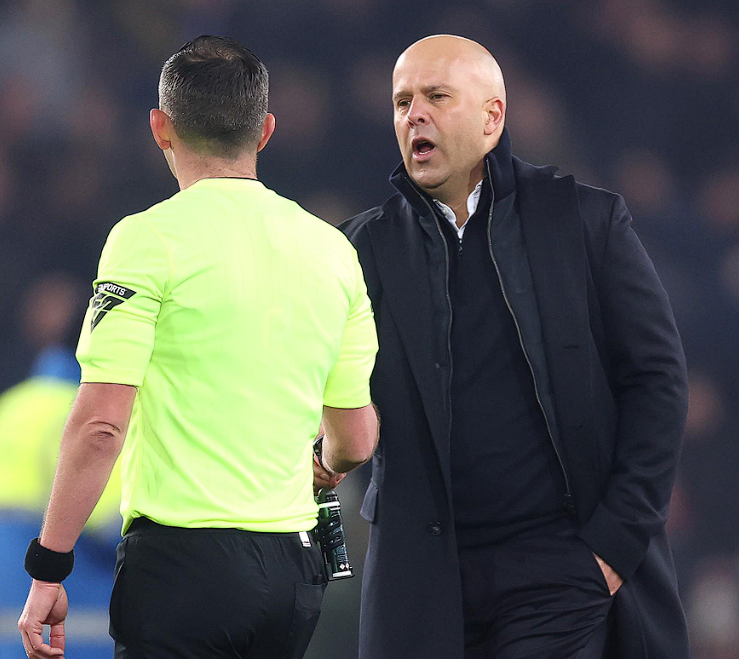 英超第10輪：利物浦勝維拉，斯洛特剖析賽場風云