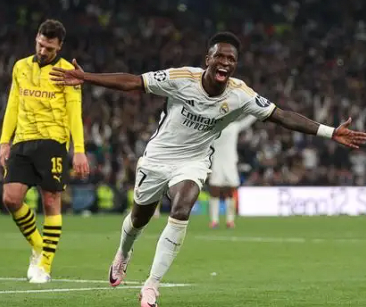 皇馬大勝瓦倫西亞：維尼修斯里程碑之戰(zhàn)，躋身隊(duì)史巴西球員出場(chǎng)三