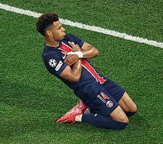 2025年金童獎(jiǎng)花落杜埃：實(shí)力見證榮耀加冕