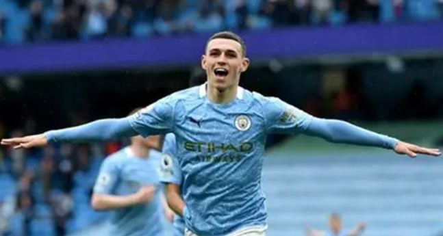 曼城歐冠大捷后，福登暢談比賽感悟與團(tuán)隊蛻變