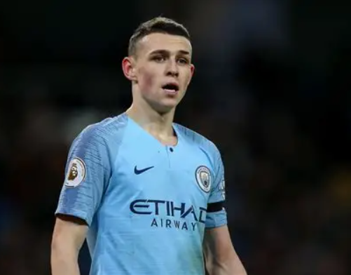 曼城歐冠大捷后，福登暢談比賽感悟與團(tuán)隊蛻變