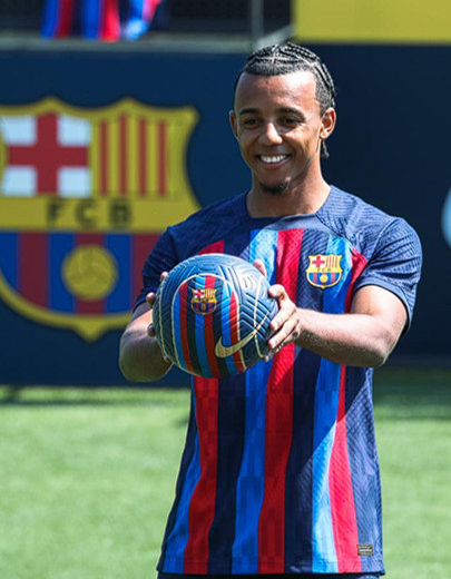 <a href='https://www.m.162175.com/news/tag/258.html' style='color: blue;'>巴薩</a>后防變數(shù)：孔德訓(xùn)練未完成，加西亞或臨危受命