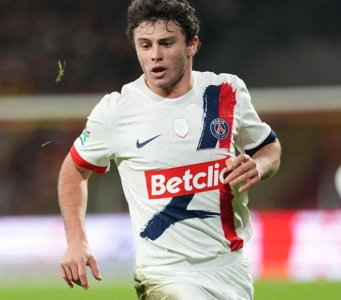 法甲激戰(zhàn)：巴黎客勝里昂，內(nèi)維斯傷停補(bǔ)時(shí)建功談賽后感想