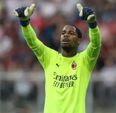 法媒聚焦：米蘭、<a href='https://www.m.162175.com/news/tag/606.html' style='color: blue;'>拜仁</a>、<a  style='color: blue;'>利物浦</a>三將續(xù)約風(fēng)云