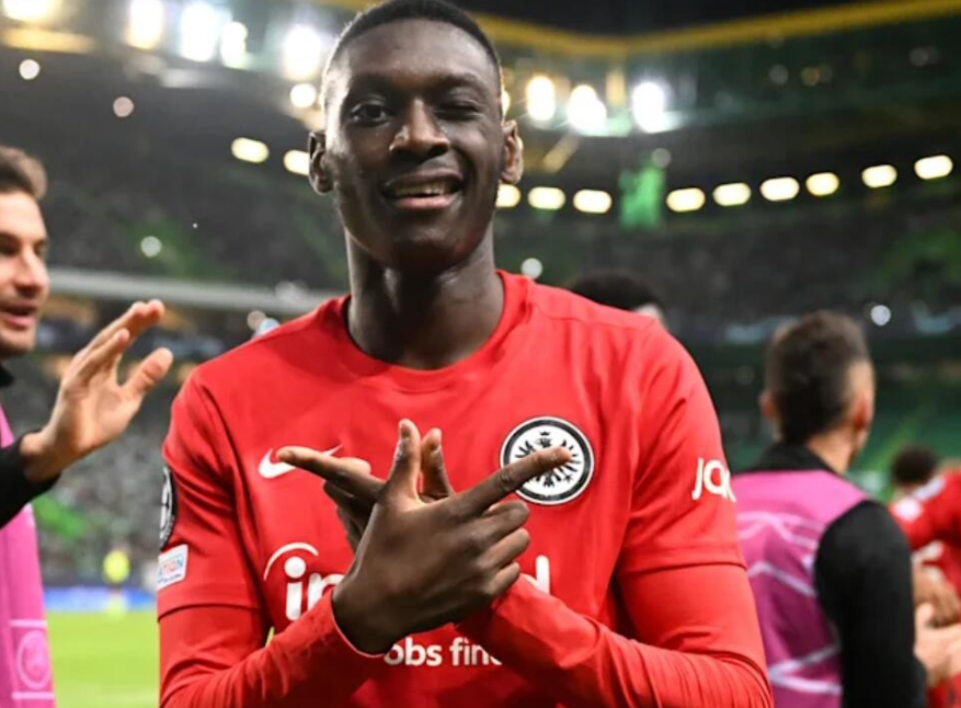 穆阿尼英超賽場受傷，傷愈后復(fù)出再遇波折