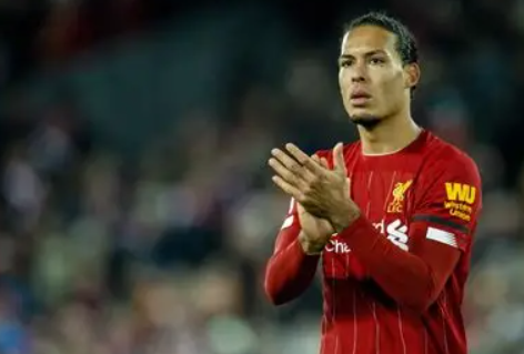 范戴克回應(yīng)魯尼批評(píng)引熱議，希勒剖析利物浦困境與應(yīng)對(duì)之道