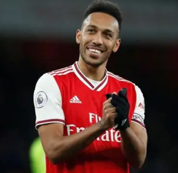 奧巴梅楊自述轉會歷程：切爾西之憾與<a href='https://www.m.162175.com/news/tag/258.html' style='color: blue;'>巴薩</a>、馬賽情緣