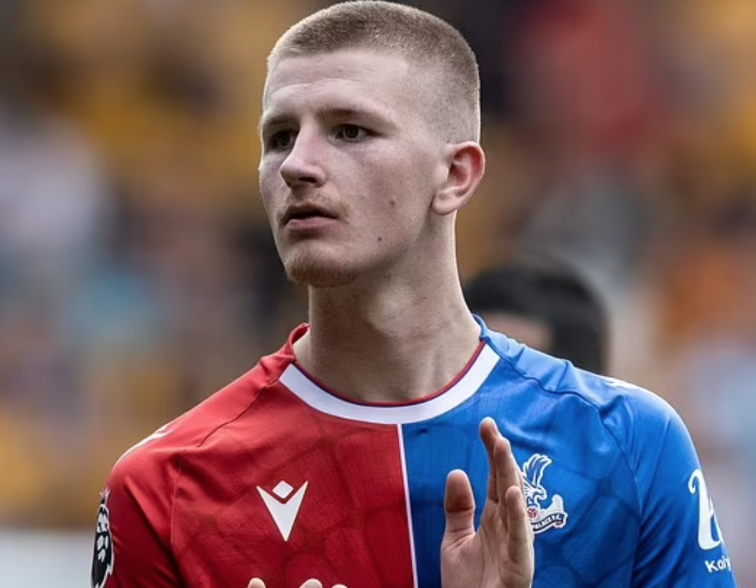 基恩點(diǎn)評(píng)亞當(dāng)&middot;沃頓：潛力中場(chǎng)需提升溝通與進(jìn)攻意識(shí)