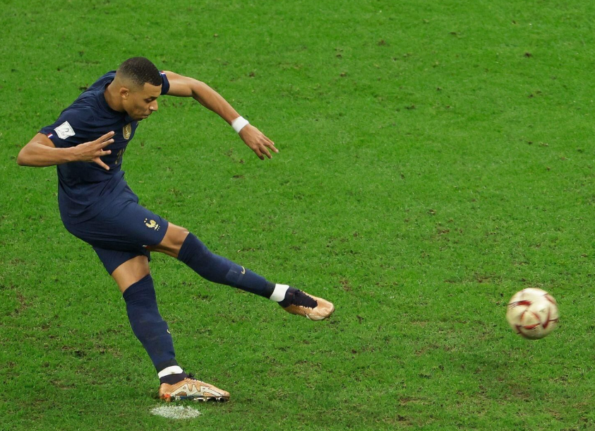 姆巴佩傷后行蹤引關(guān)注：迪拜之行與爭議并存