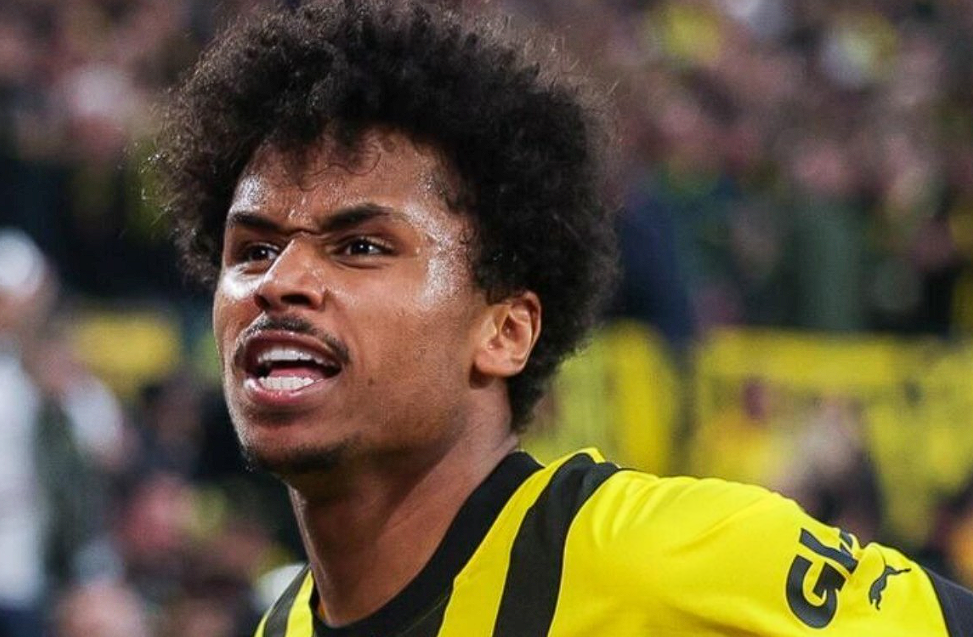 曼聯(lián)引援受挫：阿德耶米心向阿森納，自身困境與場(chǎng)外風(fēng)波交織