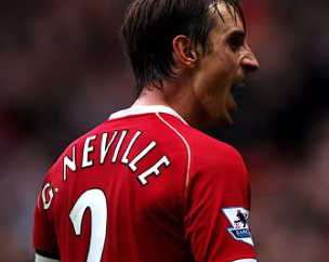 從尖銳批評(píng)到反思責(zé)任：內(nèi)維爾與路易斯評(píng)價(jià)風(fēng)波的深度審視