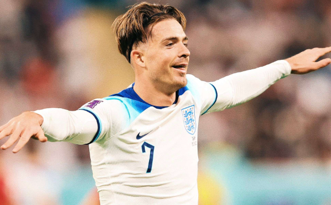 英超激戰(zhàn)：埃弗頓少打一人勝曼聯(lián)，格拉利什表現(xiàn)亮眼