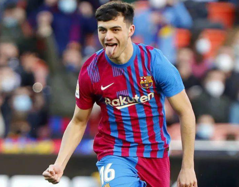 佩德里等球員回歸，弗里克盼巴薩逆襲爭(zhēng)冠