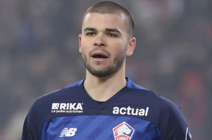 <a href='https://www.m.162175.com/news/tag/263.html' style='color: blue;'>法甲</a>賽場(chǎng)驚魂：巴黎門將舍瓦利耶受傷后的豁達(dá)感悟