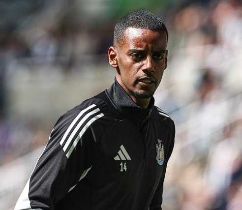 斯洛特剖析伊薩克困境：密集防守下的適應(yīng)與調(diào)整